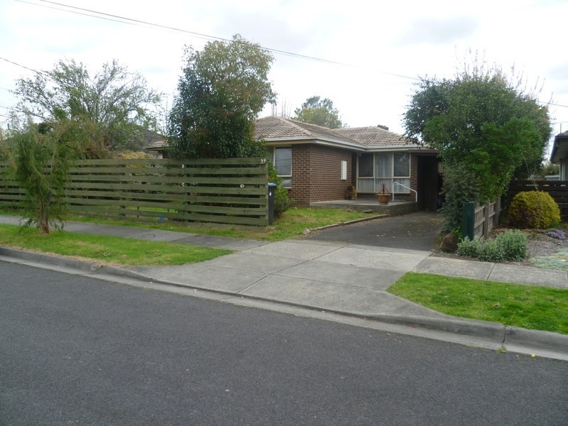 39 James Road, Ferntree Gully VIC 3156