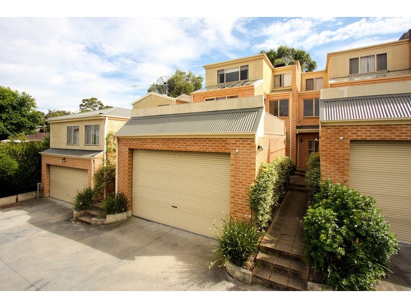 4/32 Larkspur Ave, Doncaster VIC 3108