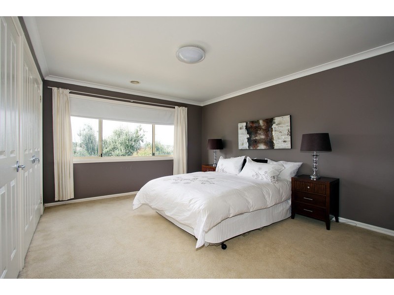 4/32 Larkspur Ave, Doncaster VIC 3108