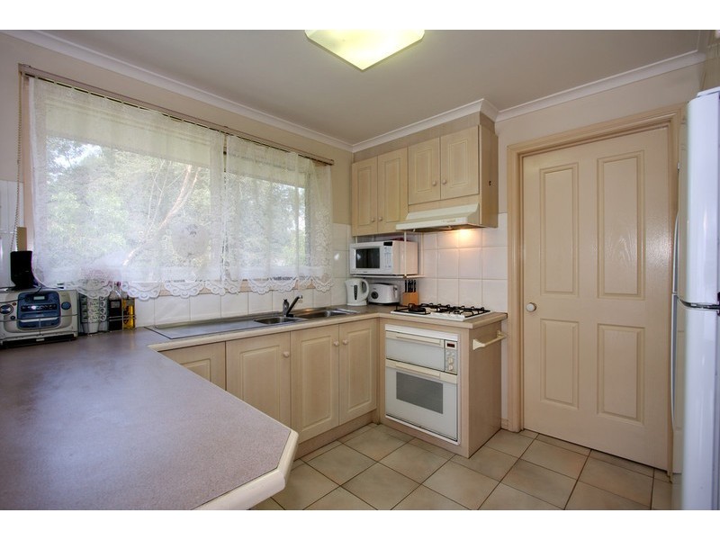 2/4 Springfield Road, Blackburn North VIC 3130