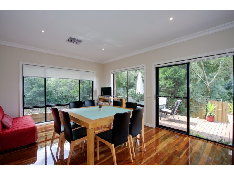 2/13 Rangeview Road, Donvale VIC 3111