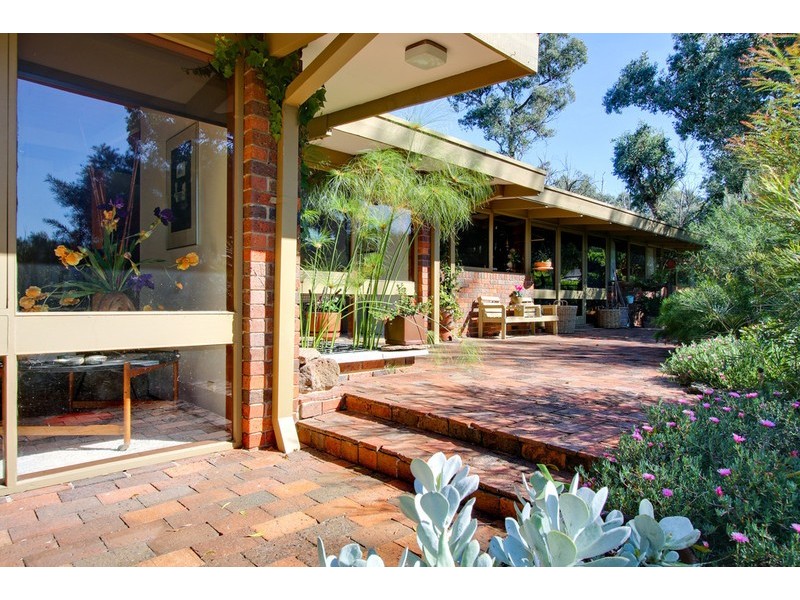 32 Weerona Way, North Warrandyte VIC 3113