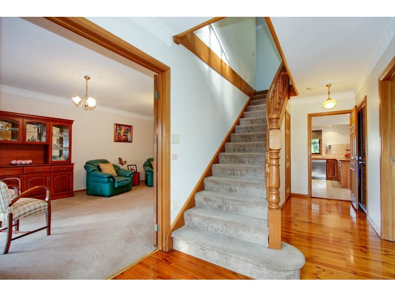 5 Hemingway Avenue, Templestowe VIC 3106