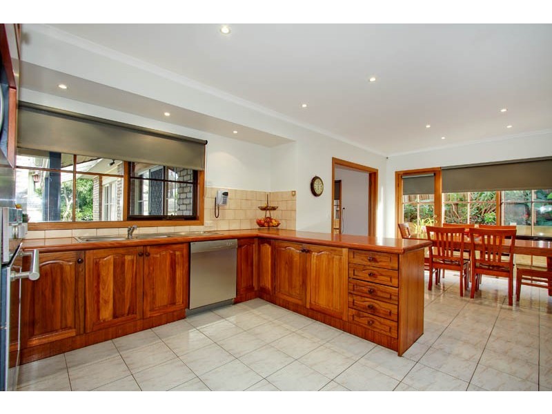 5 Hemingway Avenue, Templestowe VIC 3106