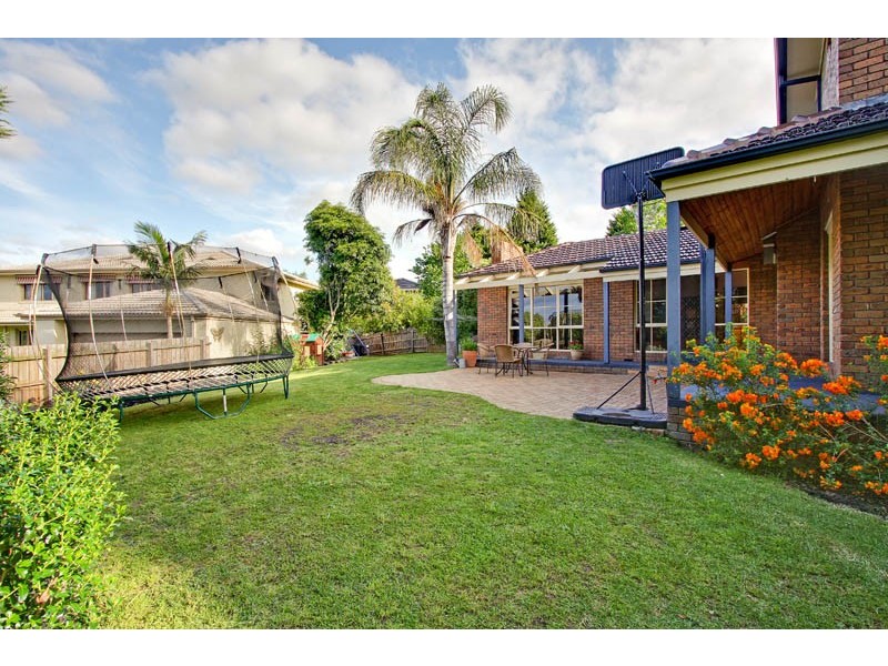 5 Hemingway Avenue, Templestowe VIC 3106