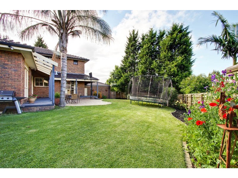 5 Hemingway Avenue, Templestowe VIC 3106