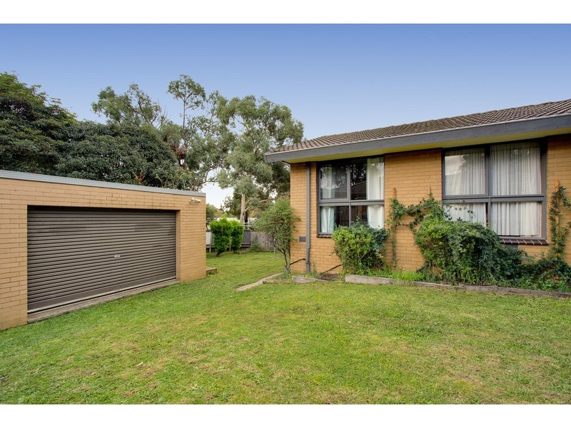 95 Hull Road, Croydon VIC 3136