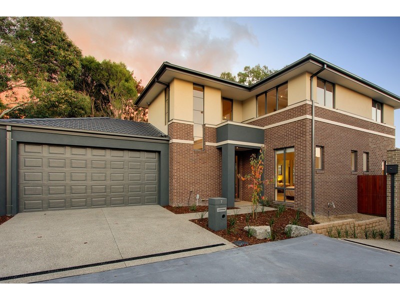 7 Vaucluse Court (off 25 Leslie St), Donvale VIC 3111