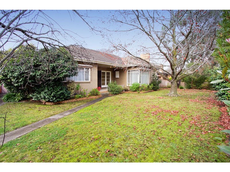 1 Norway Avenue, Blackburn VIC 3130