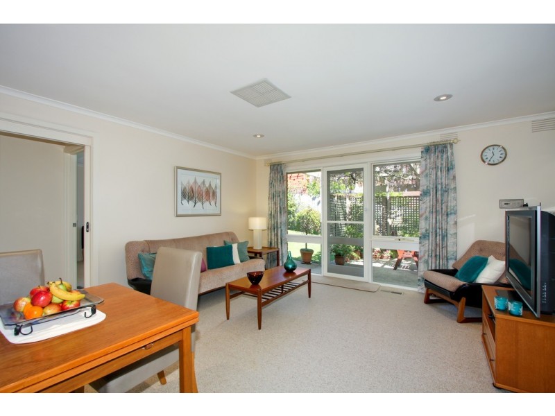25 Montpellier Crescent, Templestowe Lower VIC 3107