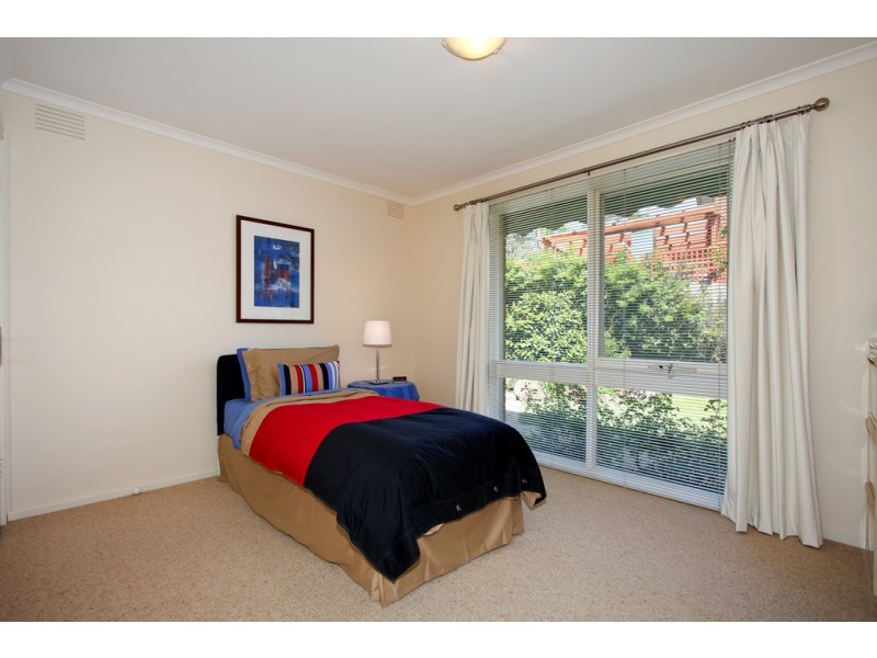 25 Montpellier Crescent, Templestowe Lower VIC 3107