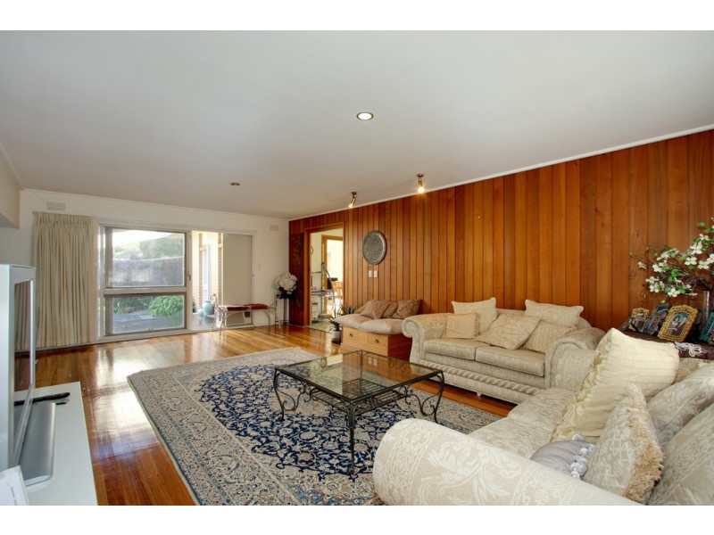 11 Rangeview Road, Donvale VIC 3111