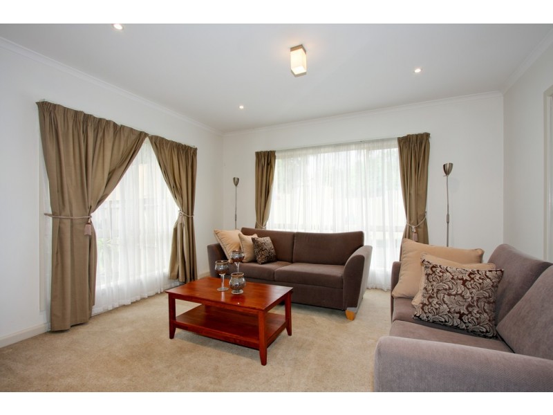 69 Wetherby Road, Doncaster VIC 3108