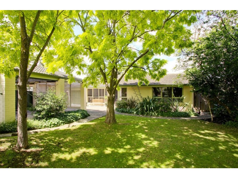 2 Maggs Street, Doncaster East VIC 3109