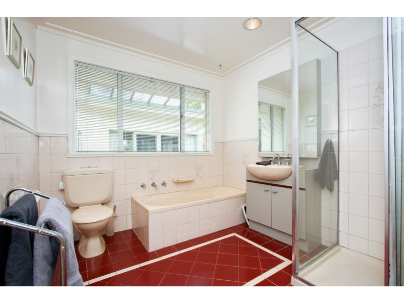 2 Maggs Street, Doncaster East VIC 3109