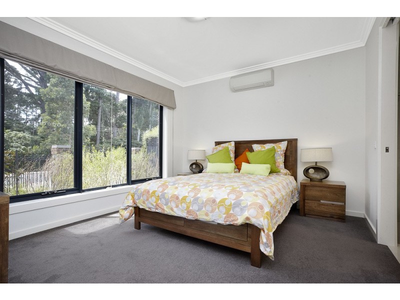 1/8 Old Warrandyte Road, Donvale VIC 3111