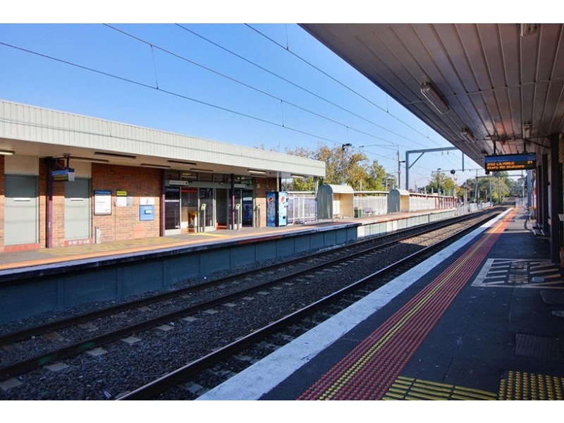 2/2 Parry Street, Croydon VIC 3136