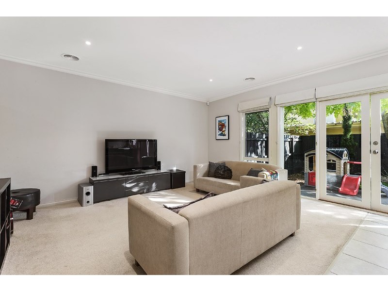 33 St Clems Road, Doncaster East VIC 3109