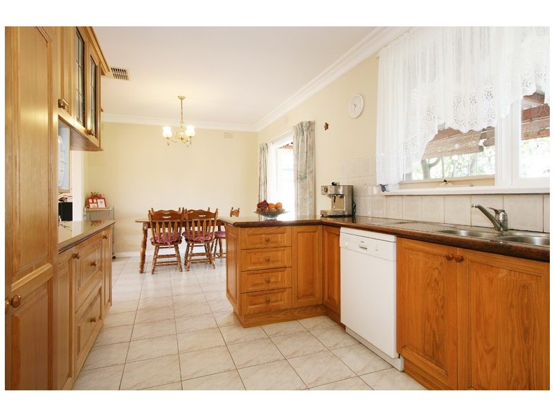 14 Shaun Avenue, Blackburn South VIC 3130