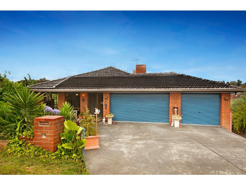 8 Pickering Place, Doncaster East VIC 3109