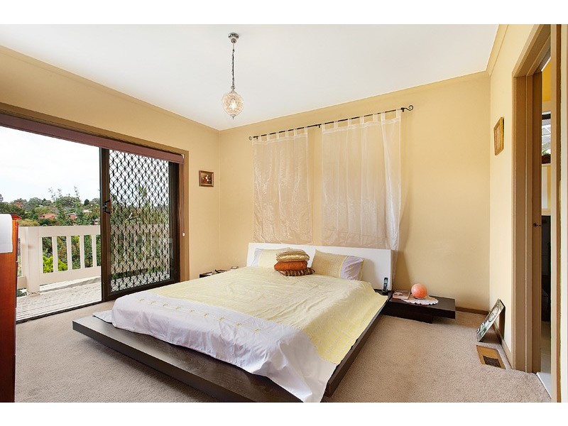 8 Pickering Place, Doncaster East VIC 3109