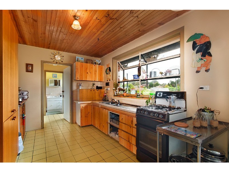 8 Pickering Place, Doncaster East VIC 3109