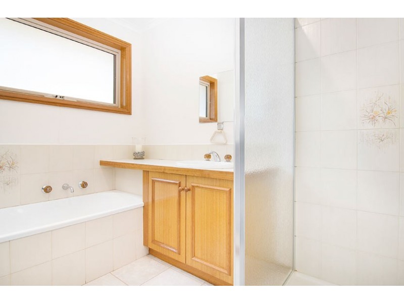 32 Santa Rosa Boulevard, Doncaster East VIC 3109