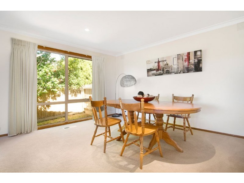 32 Santa Rosa Boulevard, Doncaster East VIC 3109