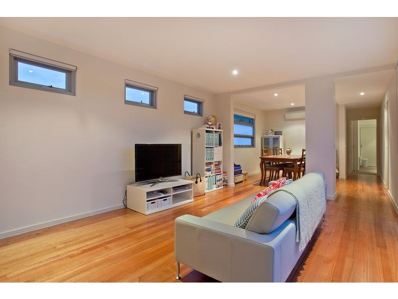 15/13 Winifred Street, Essendon VIC 3040