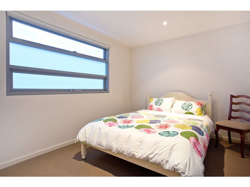 15/13 Winifred Street, Essendon VIC 3040