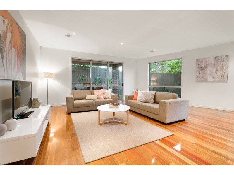 16 Bareena Grove, Doncaster East VIC 3109