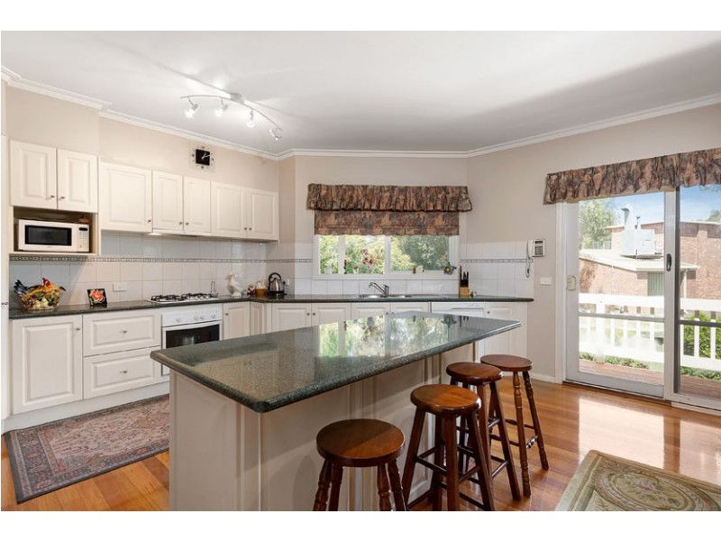 4A Thea Grove, Doncaster East VIC 3109