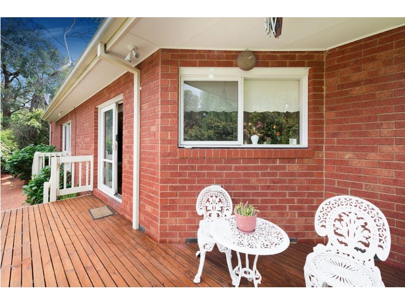 4A Thea Grove, Doncaster East VIC 3109