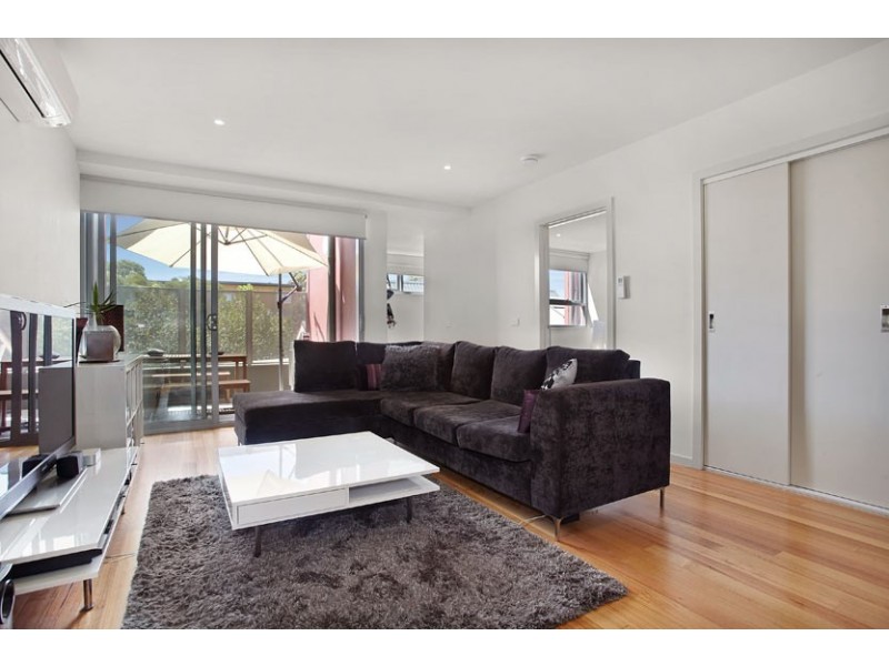 9/13 Winifred Street, Essendon VIC 3040