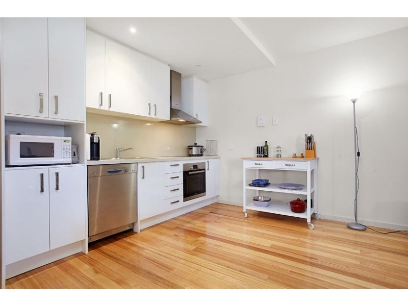 9/13 Winifred Street, Essendon VIC 3040