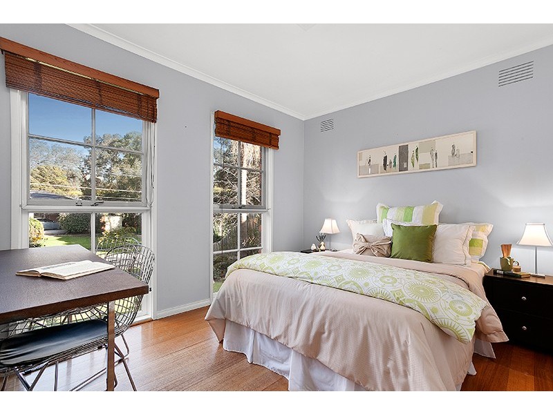 15 White Way, Bulleen VIC 3105