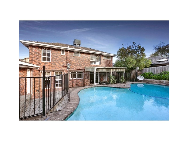15 White Way, Bulleen VIC 3105
