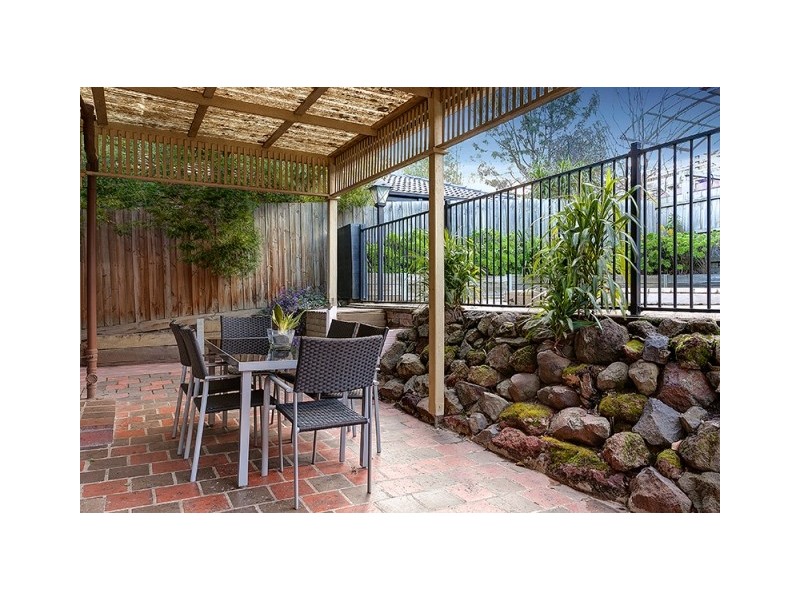 15 White Way, Bulleen VIC 3105