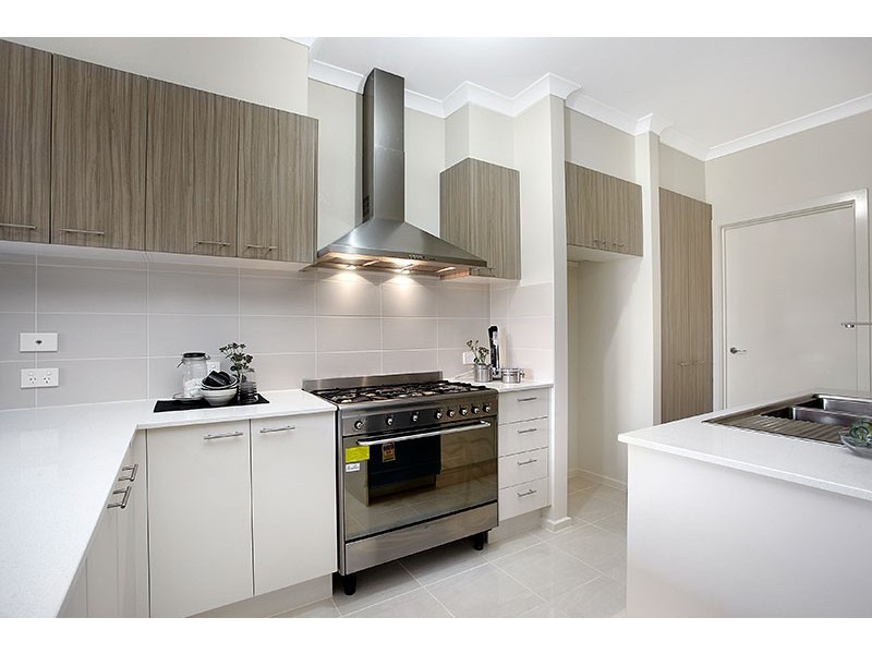 2/1 Eastway Avenue, Donvale VIC 3111