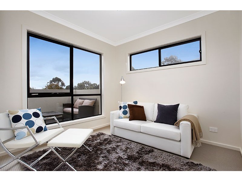 2/1 Eastway Avenue, Donvale VIC 3111