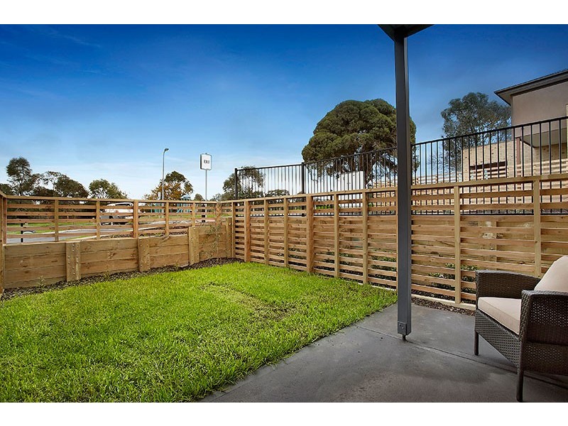2/1 Eastway Avenue, Donvale VIC 3111