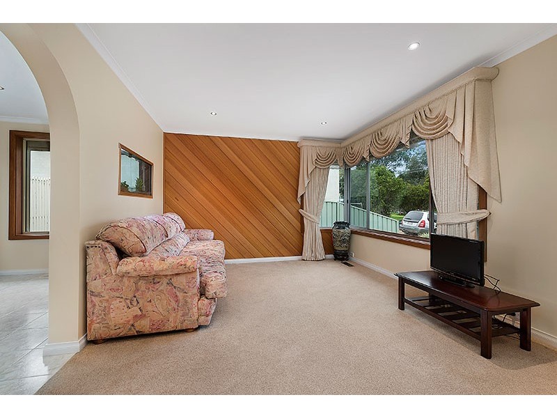8 Ellen Road, Mooroolbark VIC 3138