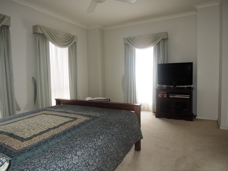 2/1 Braeside Drive, Doncaster VIC 3108