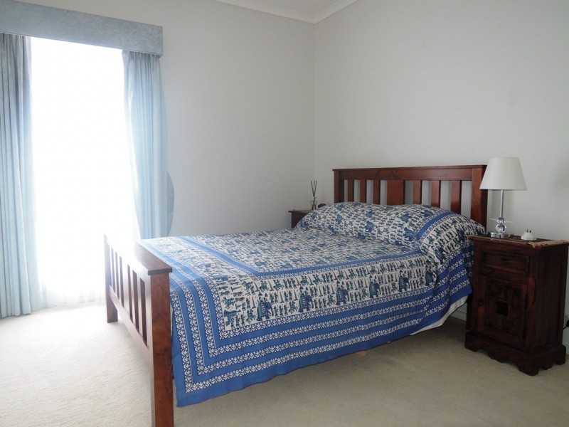 2/1 Braeside Drive, Doncaster VIC 3108