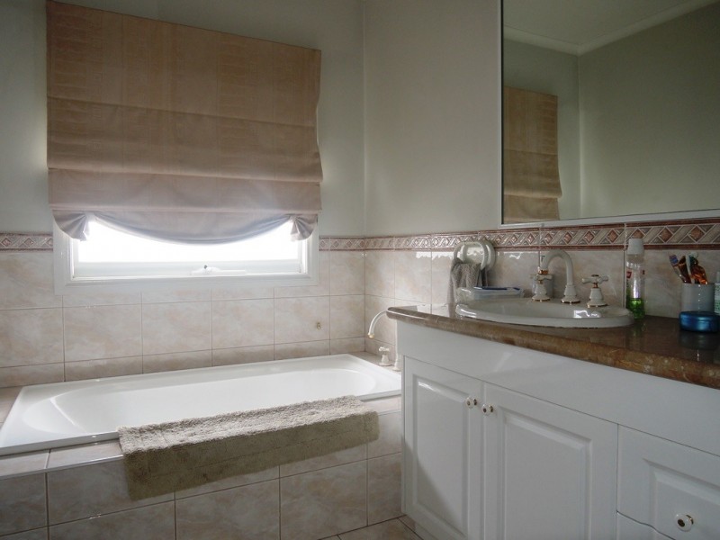 2/1 Braeside Drive, Doncaster VIC 3108