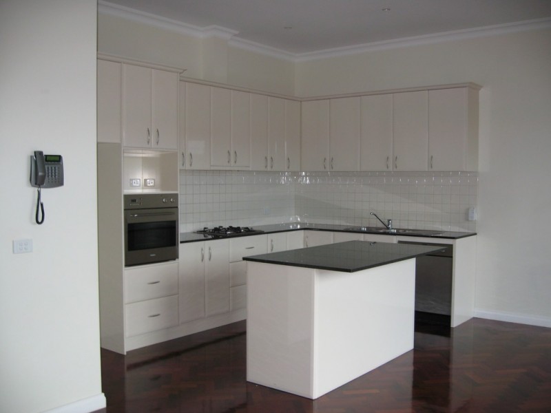 20 Glenview Road, Doncaster East VIC 3109