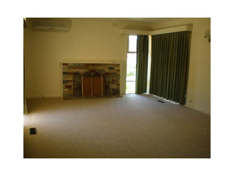 35 Highview Drive, Doncaster VIC 3108