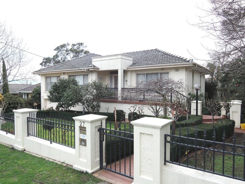 27 Roderick Street, Doncaster East VIC 3109