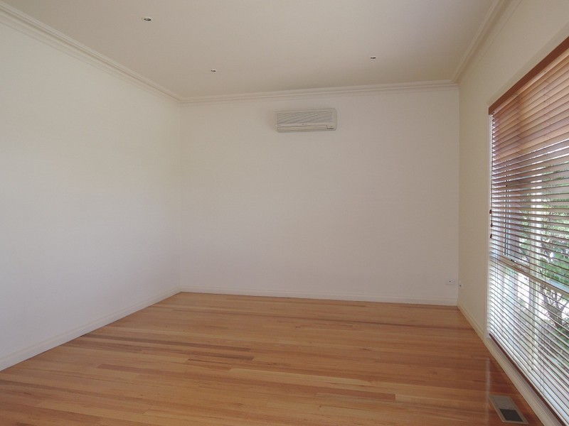 1/43 St Clems Road, Doncaster East VIC 3109