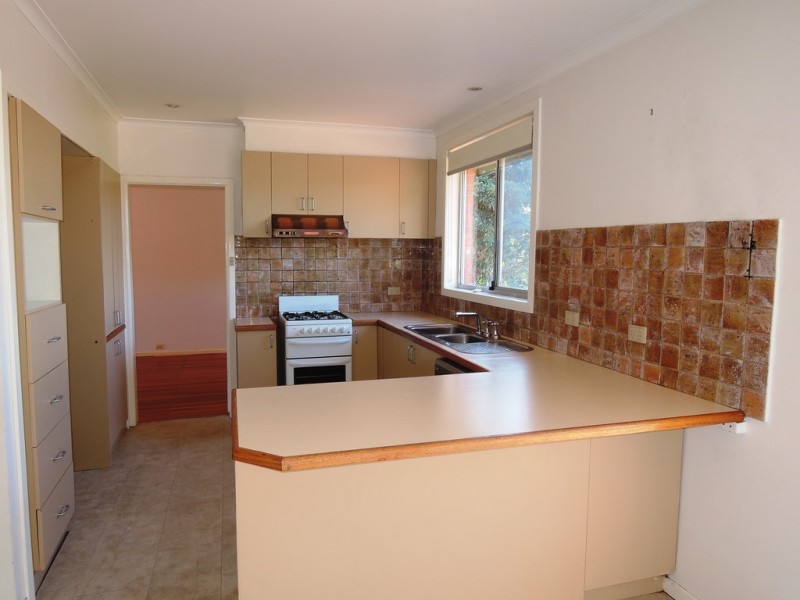 33 Nirvana Crescent, Bulleen VIC 3105